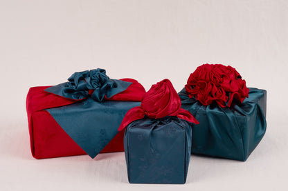 Korean traditional double sided silk yarn wrapping fabric [Red/Cobalt blue]