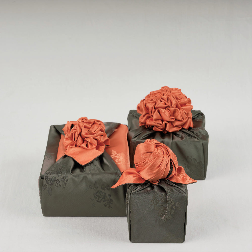 Korean traditional double sided silk yarn wrapping fabric [Orange/Khaki]