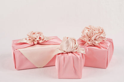 Korean traditional double sided silk yarn wrapping fabric [Ivory / Light coral]