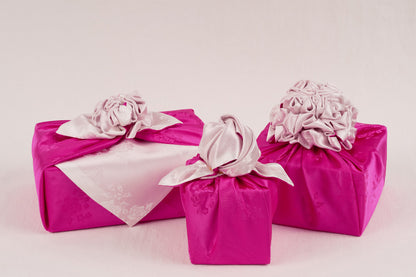 Korean traditional double sided silk yarn wrapping fabric [White Ivory/Pink]