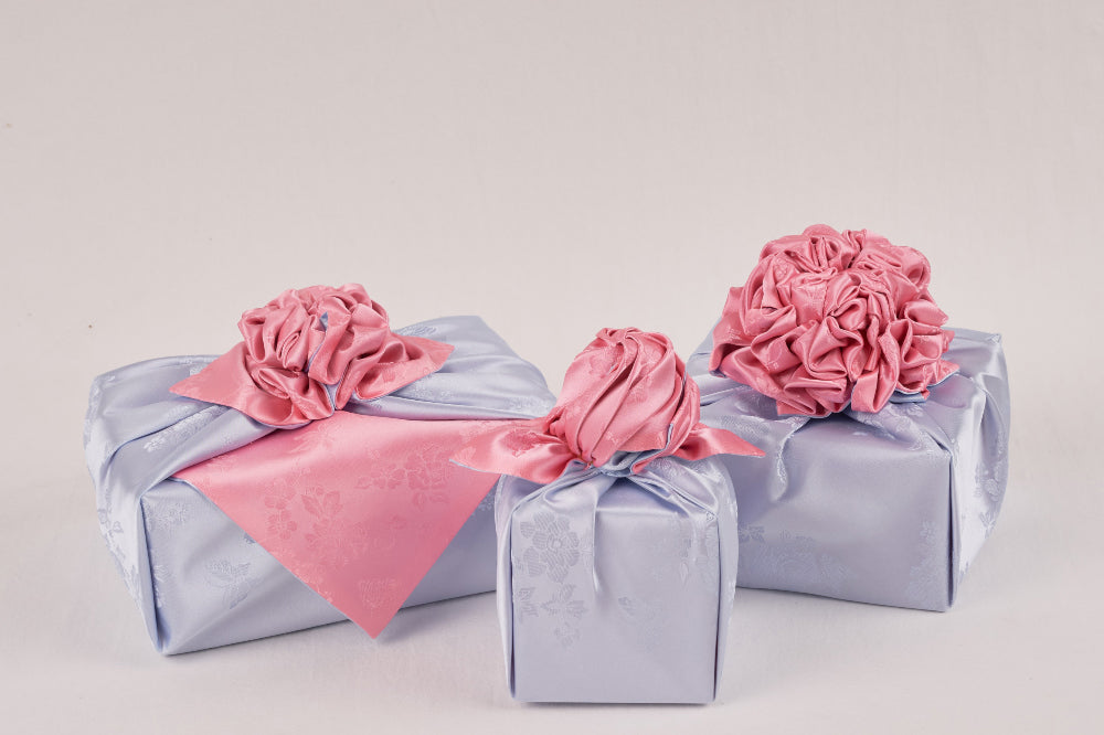 Korean traditional double sided silk yarn wrapping fabric [Silver grey/Light pink]