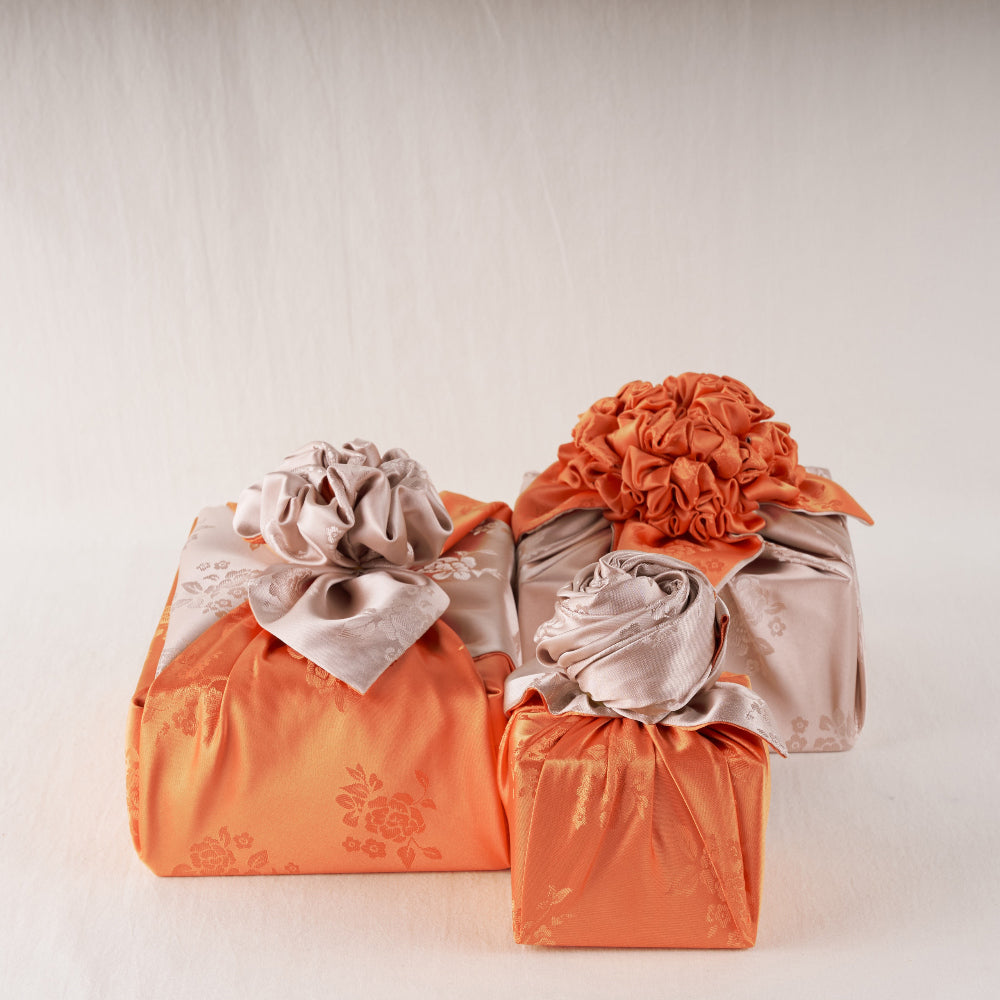 Korean traditional double sided silk yarn wrapping fabric [Beige/Orange]